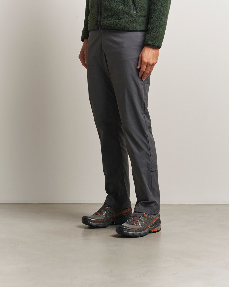 Uomini | Sneakers da trail | La Sportiva | Ultra Raptor II Carbon/Hawaiian Sun