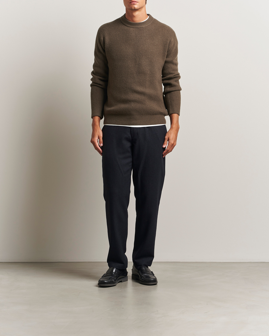Uomini | Maglieria | LES DEUX | Eddie Wool Rib Crewneck Teak