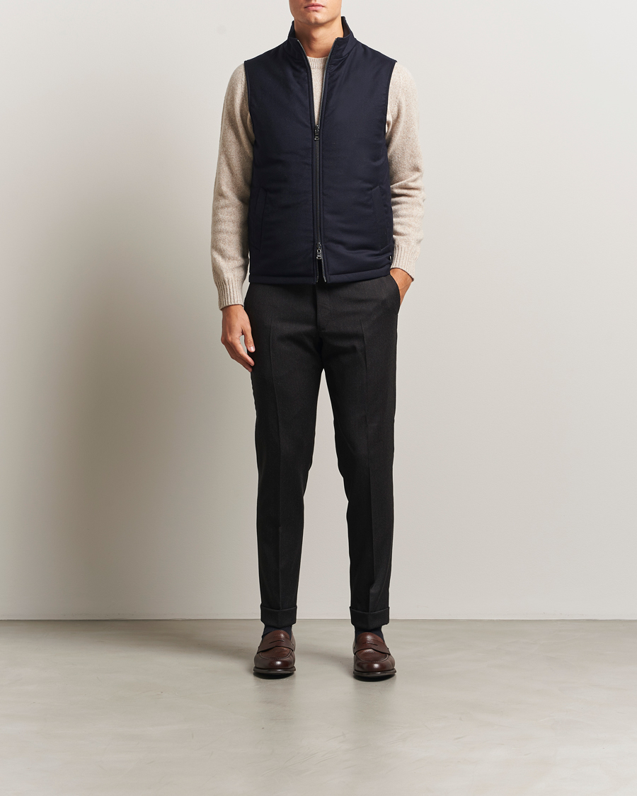 Uomini | Giacche | Oscar Jacobson | Nylon/Wool Reversible Vest Navy