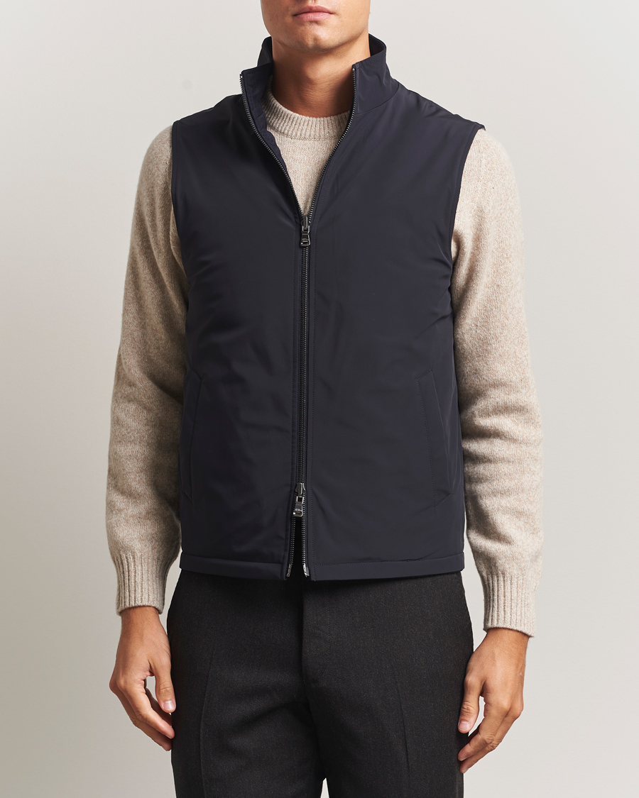 Uomini | Giacche | Oscar Jacobson | Nylon/Wool Reversible Vest Navy