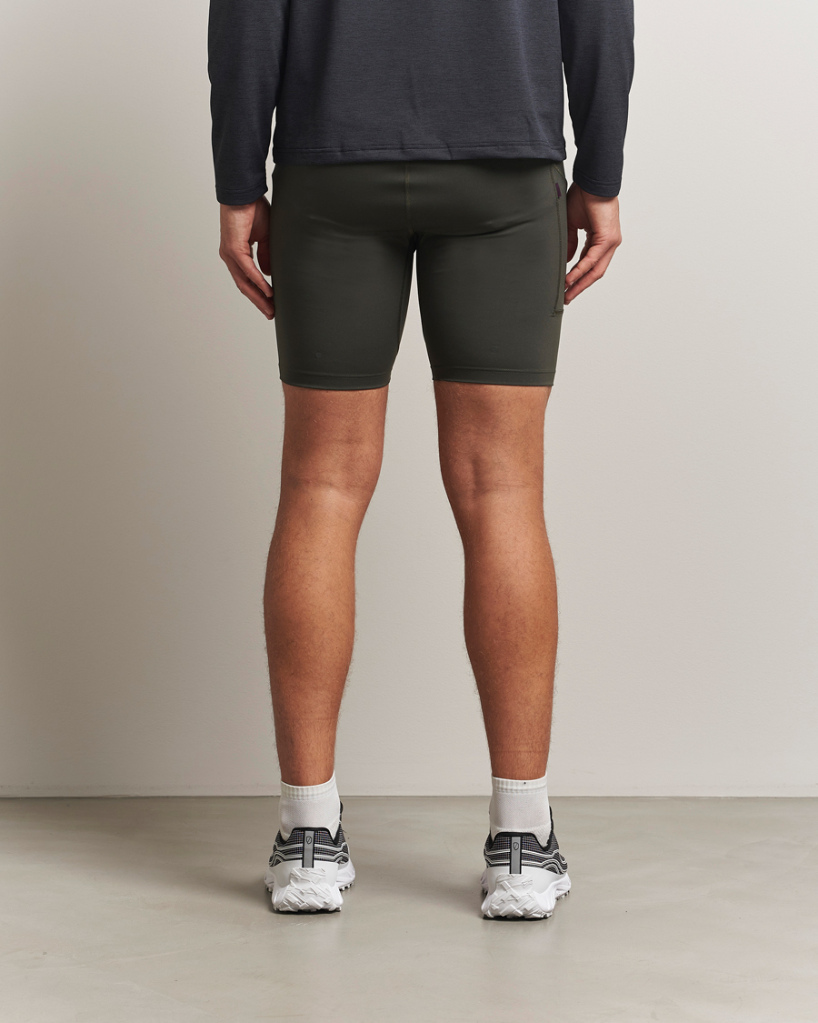 Uomini | Pantaloncini | Pas Normal Studios | Balance Tight Shorts Dark Olive