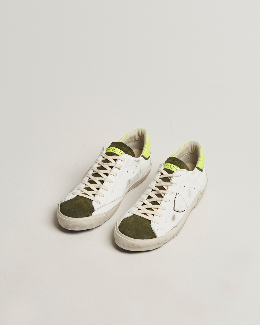 Uomini | Philippe Model Prsx Low Top Vintage Mix Leather Sneakers White/Military | Philippe Model | Prsx Low Top Vintage Mix Leather Sneakers White/Military
