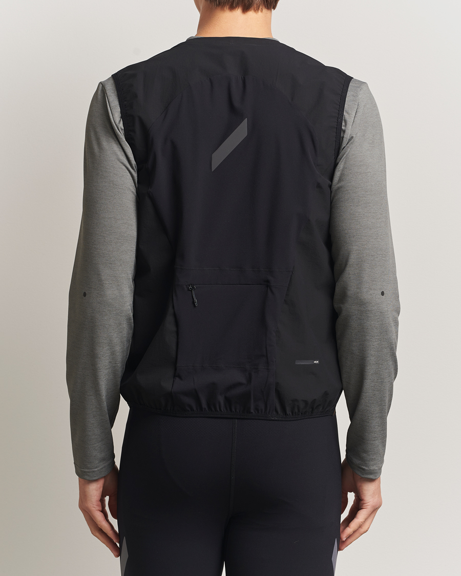 Uomini | Gilet | SOAR Running | Rainout Gilet Black