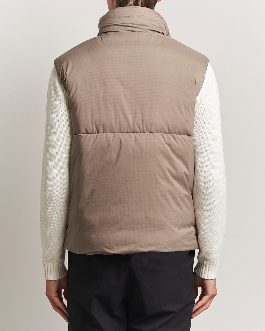 Uomini | Gilet | Canada Goose Black Label | Lodge Vest Taupe