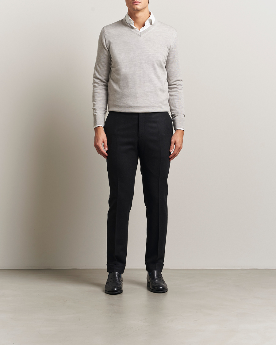Uomini | Maglieria | Charles Tyrwhitt | Pure Merino V-Neck Jumper Silver Grey