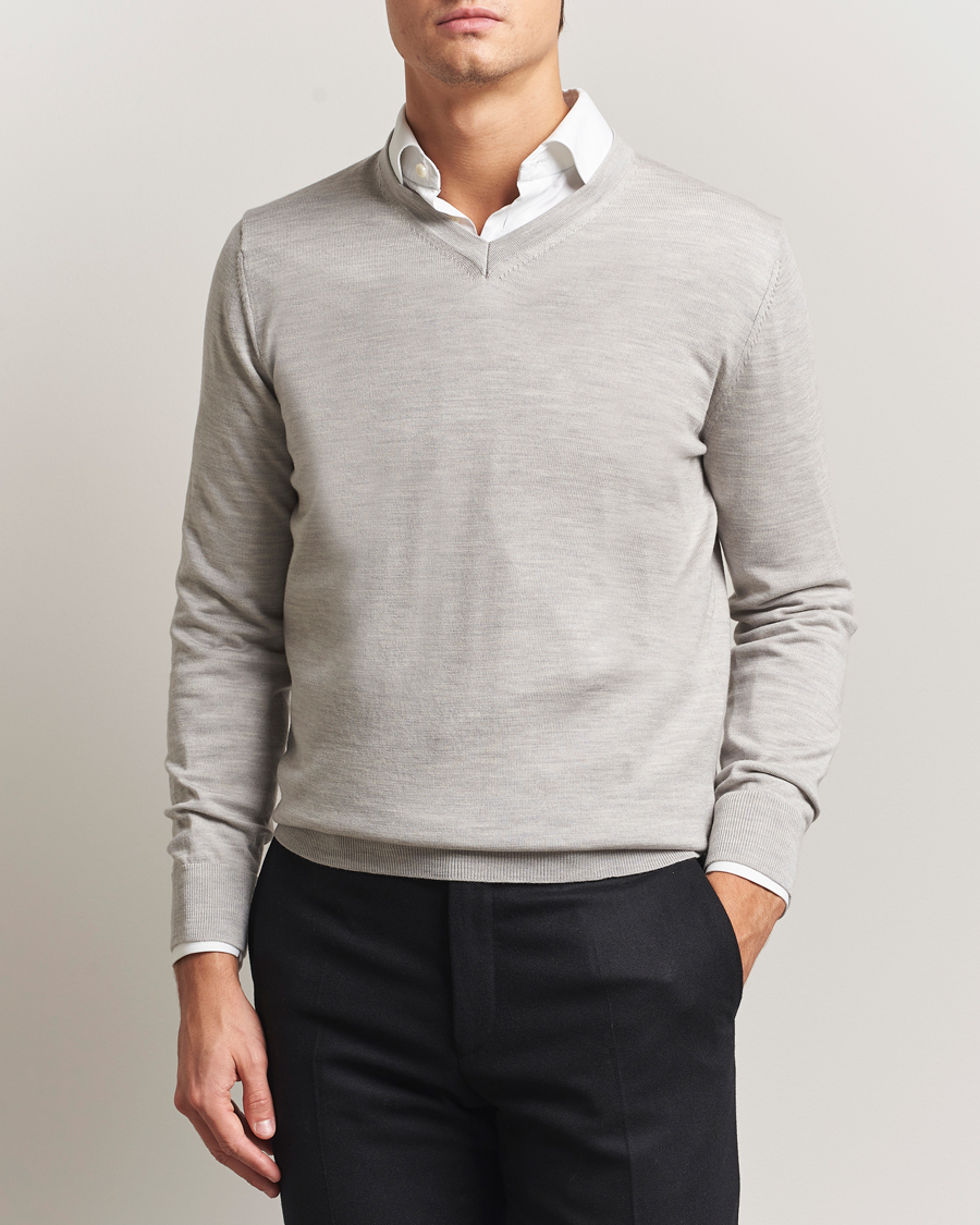 Uomini | Maglieria | Charles Tyrwhitt | Pure Merino V-Neck Jumper Silver Grey