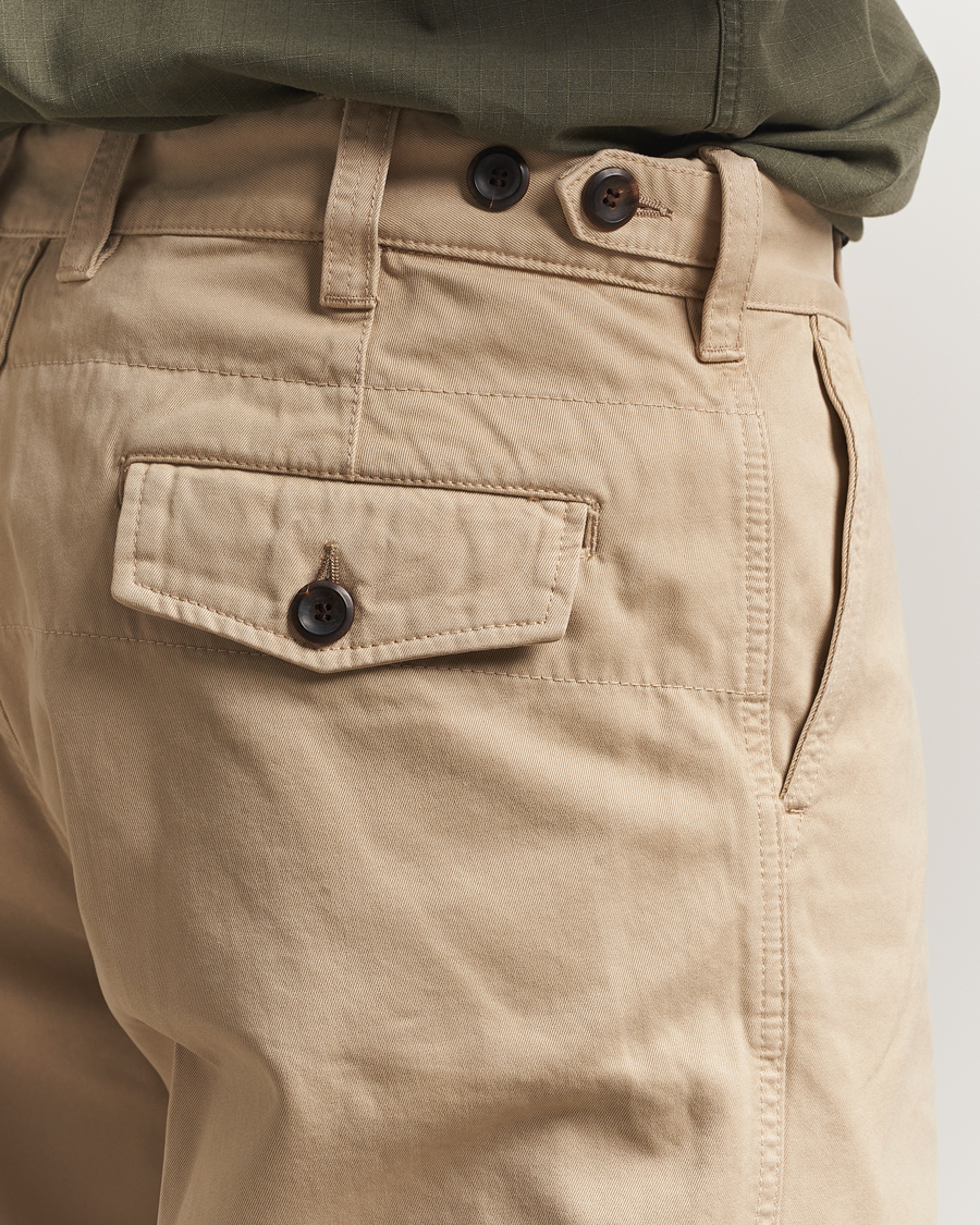 Uomini | Pantaloni | Drake's | Flat Front Peached Cotton Chino Sand