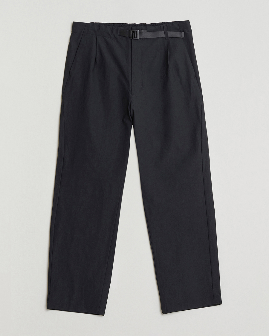 Uomini | Pantaloni | Goldwin | One Tuck Tapered Pants Black