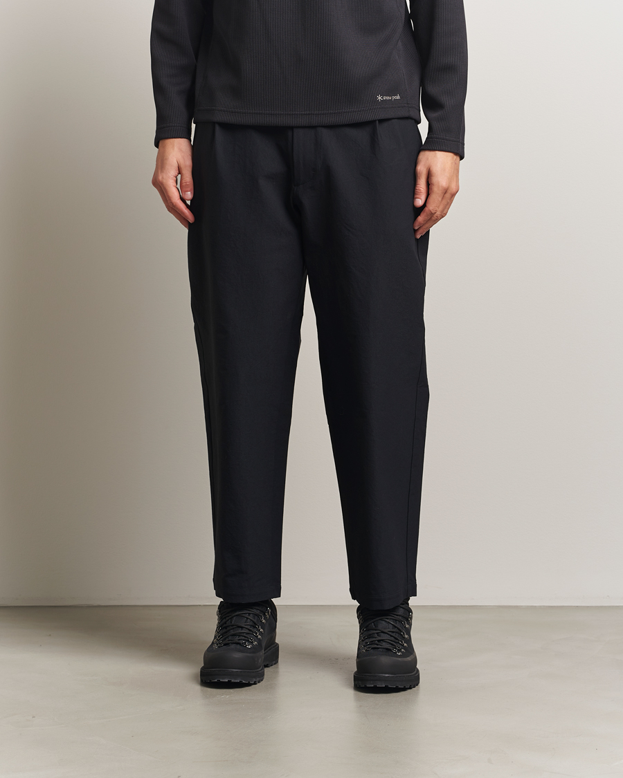 Uomini | Pantaloni | Goldwin | One Tuck Tapered Pants Black