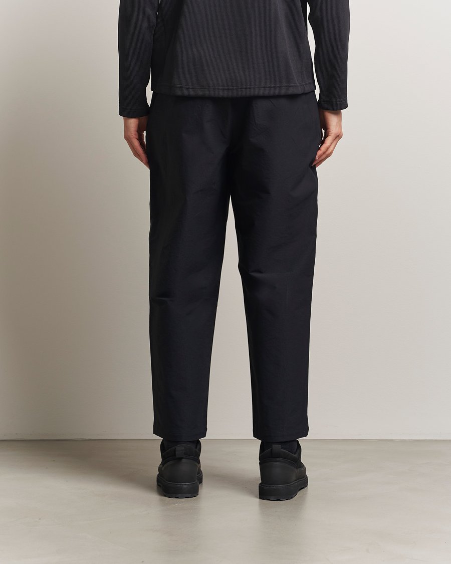 Uomini | Pantaloni | Goldwin | One Tuck Tapered Pants Black