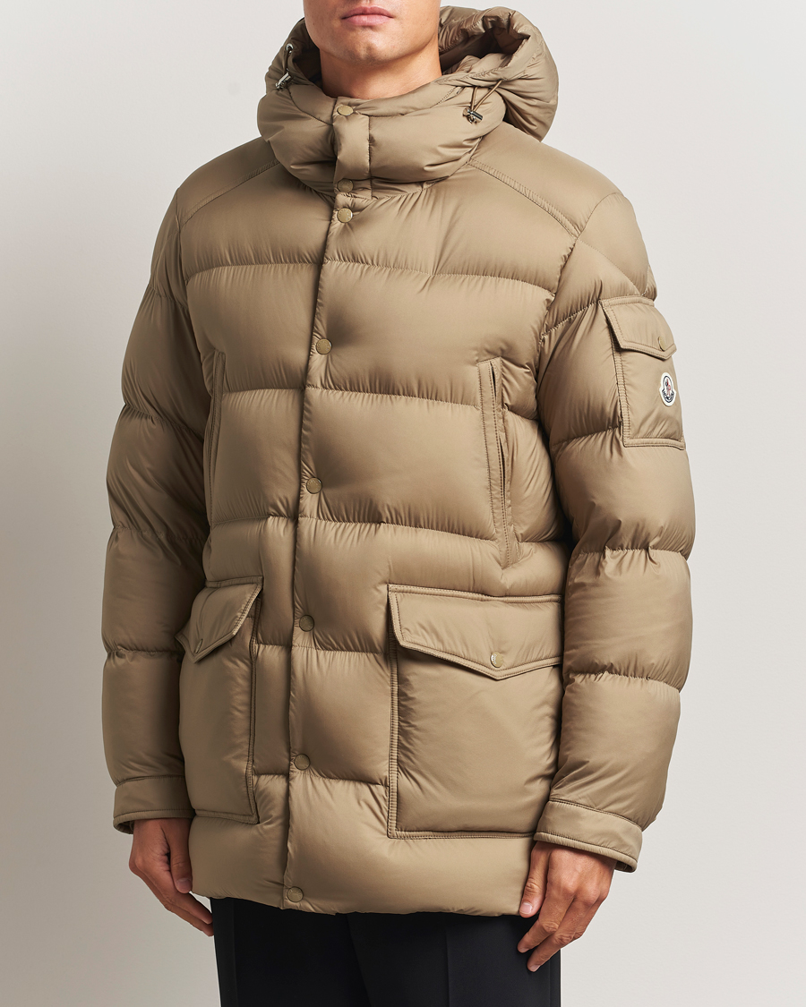 Uomini | Giacche | Moncler | Bretagne Down Parka Beige