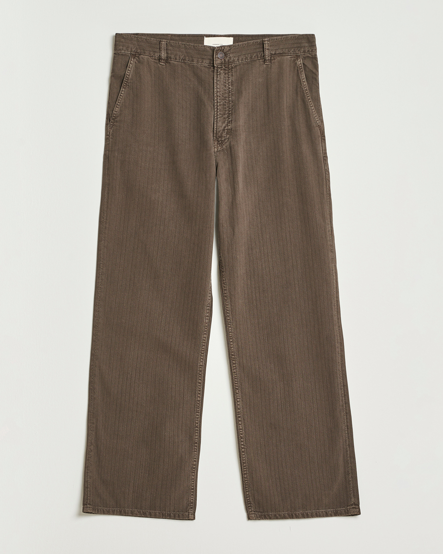 Uomini | Pantaloni | Jeanerica | Genua Herringbone Twill Chino Brown