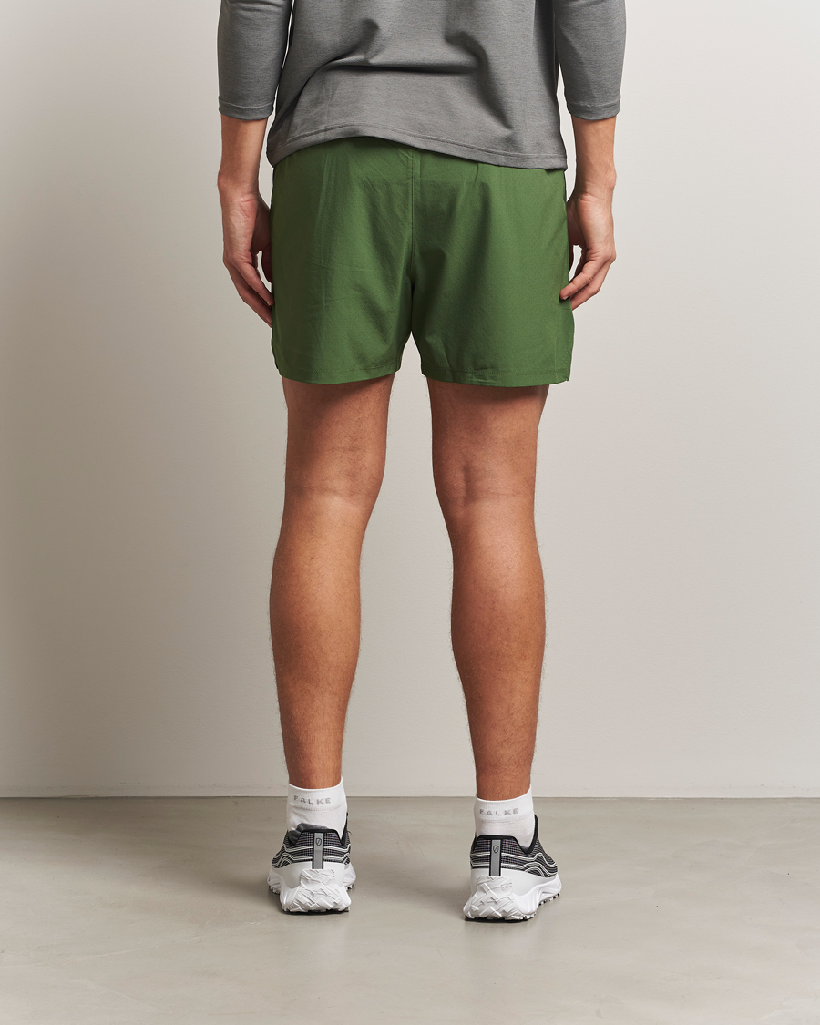 Uomini | Pantaloncini | New Balance Running | Athletics 5 RC Shorts Dark Alpine Green