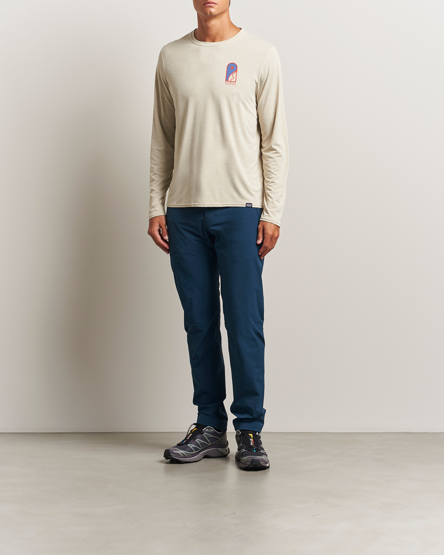 Uomini | T-shirt | Patagonia | Cap Cool Daily Graphic Long Sleeve T-Shirt Pumice X-Dye