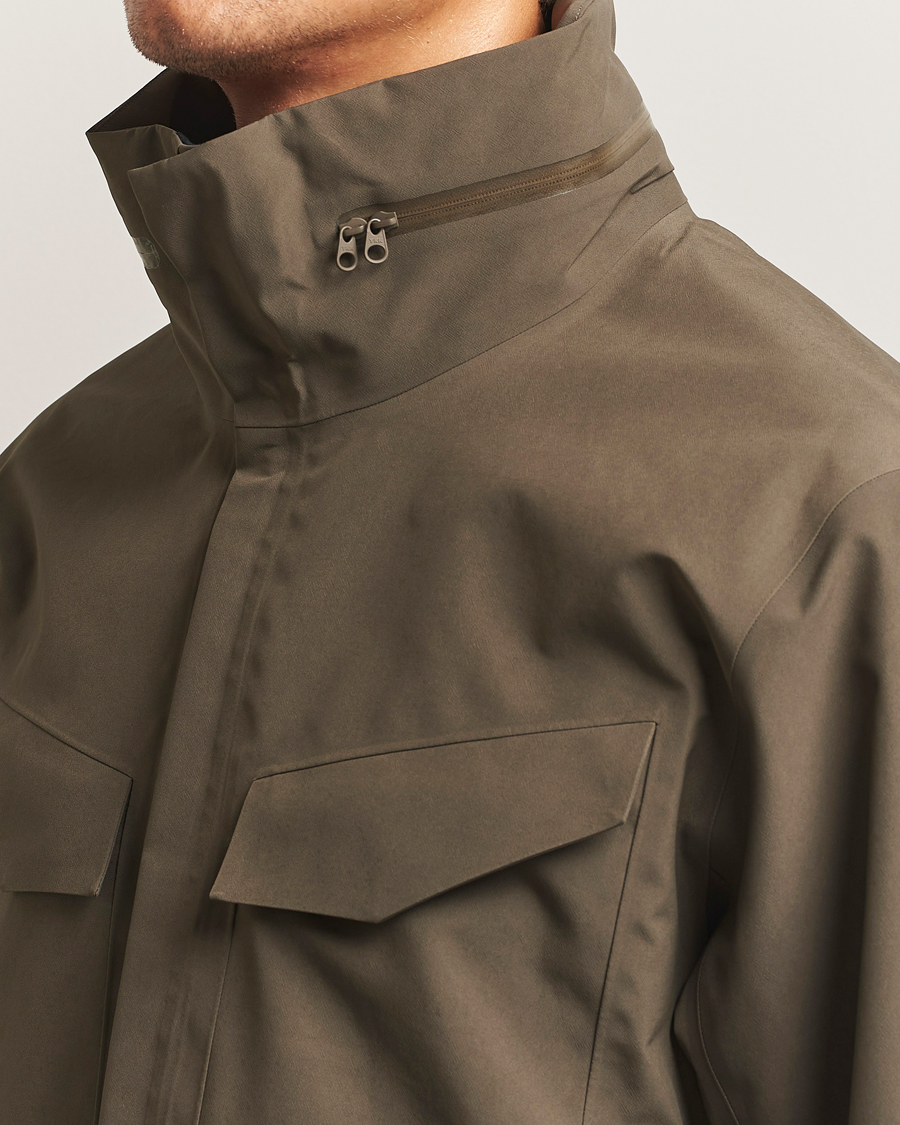 Uomini | Giacche | Arc'teryx Veilance | GORE-TEX Field Jacket Brown