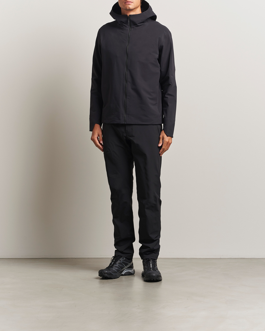 Uomini | Giacche | Arc'teryx Veilance | Isogon GORE-TEX Hooded Shell Jacket Black