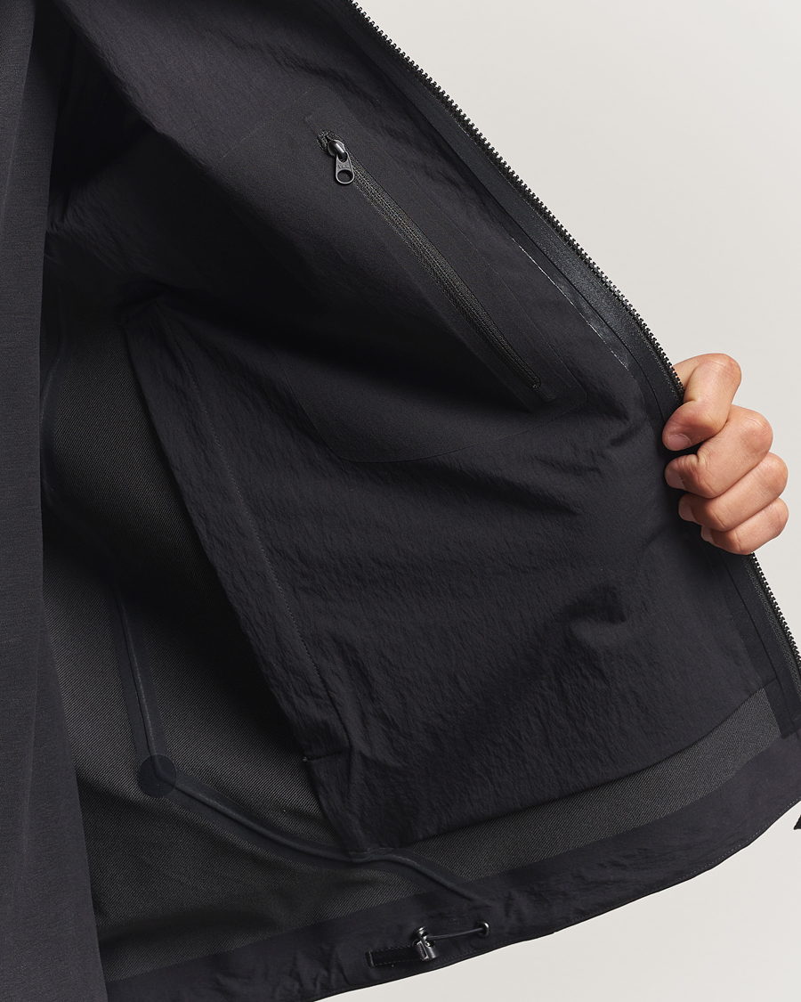 Uomini | Giacche | Arc'teryx Veilance | Isogon GORE-TEX Hooded Shell Jacket Black