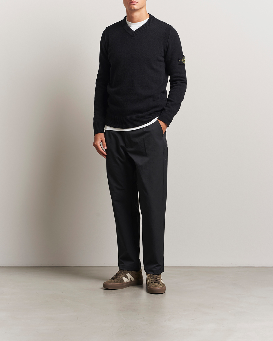Uomini | Maglieria | Stone Island | Knitted Lambswool V-Neck Black