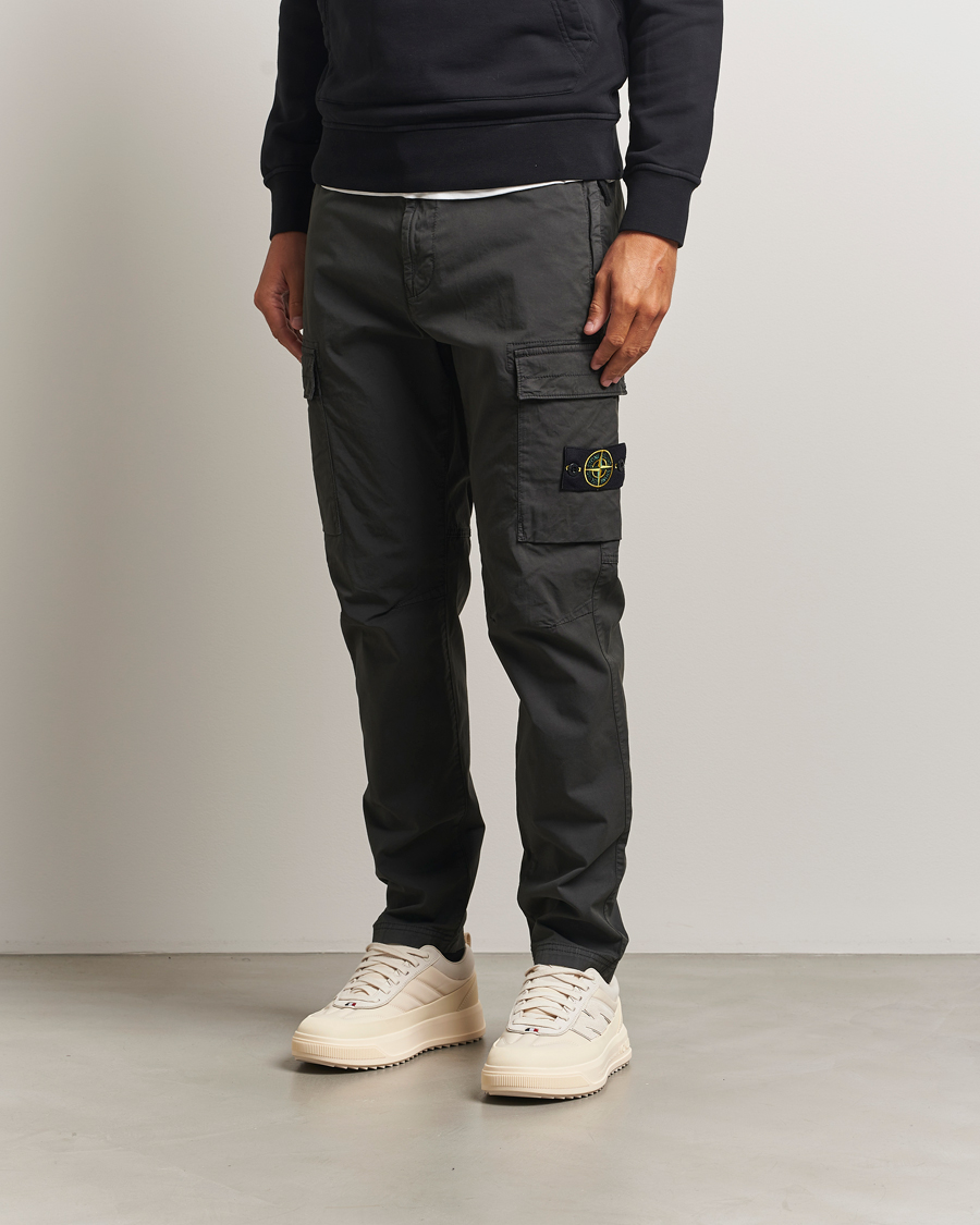 Uomini | Pantaloni | Stone Island | Supima Cotton Stretch Cargo Trousers Lead Grey