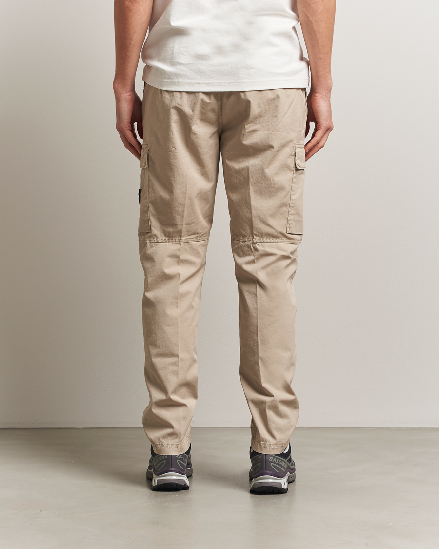 Uomini | Pantaloni | Stone Island | Supima Cotton Stretch Cargo Trousers Desert