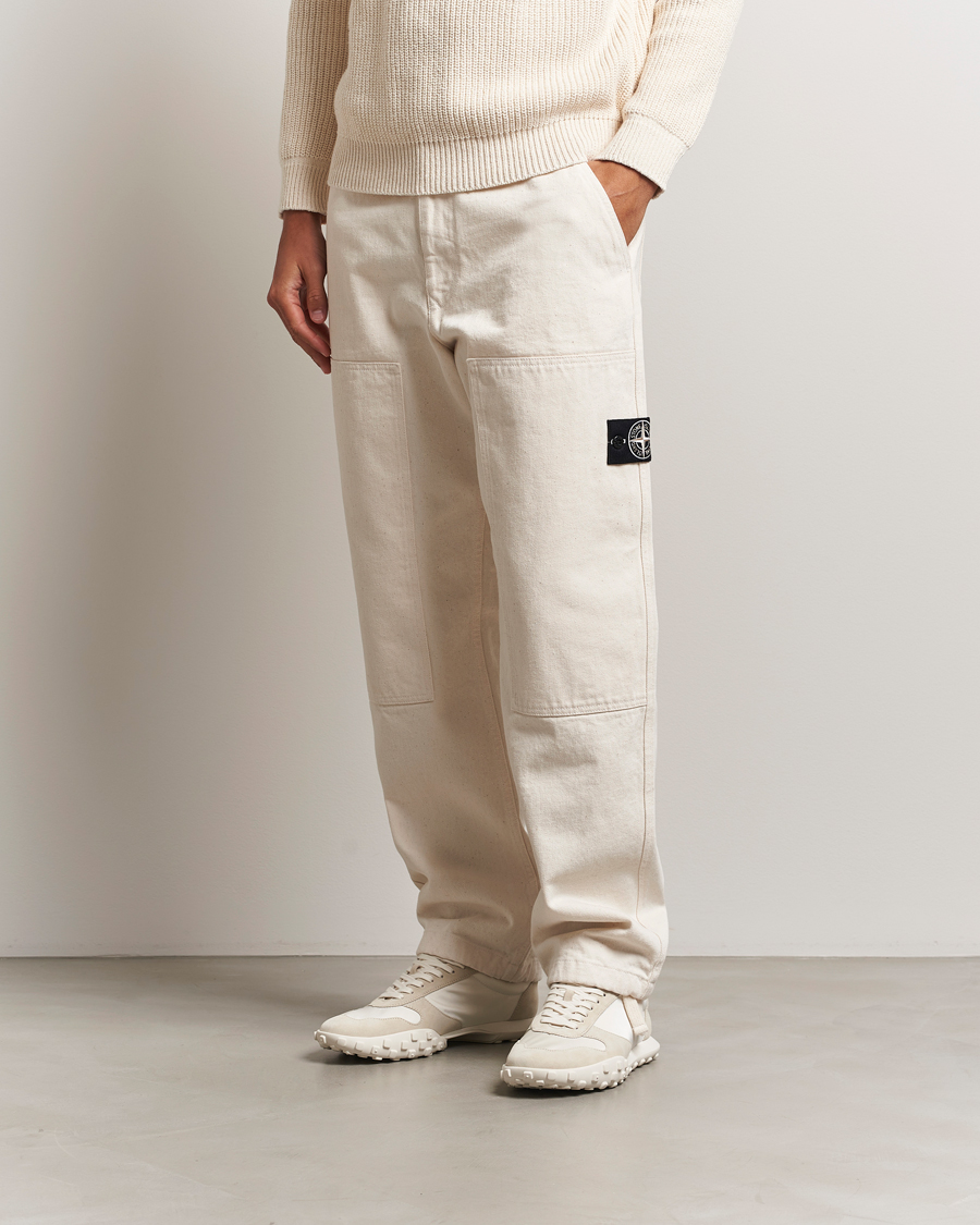 Uomini | Pantaloni | Stone Island | RAW Washed Cotton Gabardine Trousers Ivory