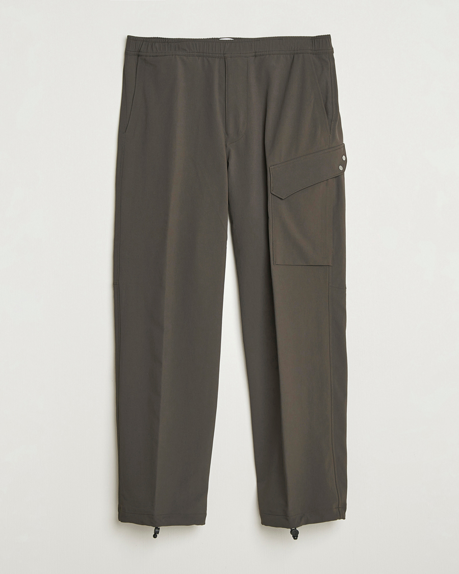 Uomini | Pantaloni | Stone Island | Stellina Nylon Stretch Cargo Joggers Lead Grey