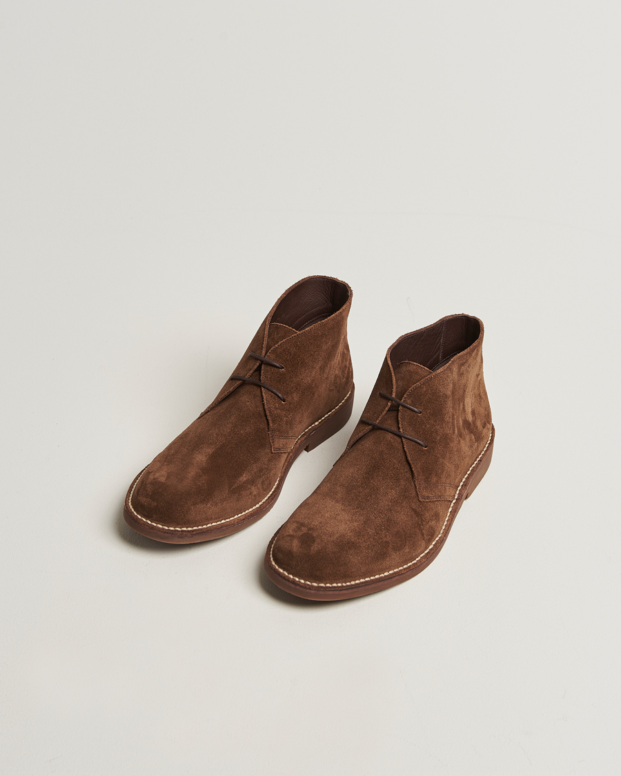 Uomini | Stivali | Loake Shoemakers | Sahara Suede Chukka Dark Brown