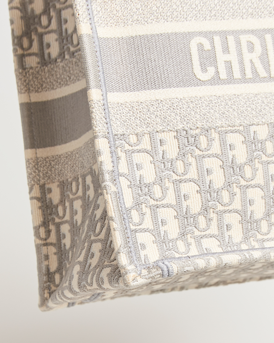 Uomini | Dior Pre-Owned Medium Dior Book Tote Light grey | Dior Pre-Owned | Medium Dior Book Tote Light grey