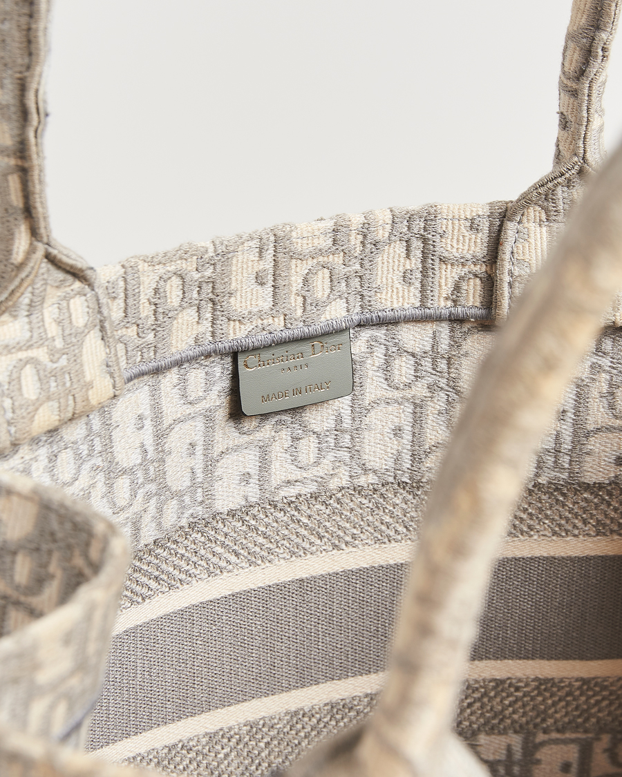 Uomini | Dior Pre-Owned Medium Dior Book Tote Light grey | Dior Pre-Owned | Medium Dior Book Tote Light grey