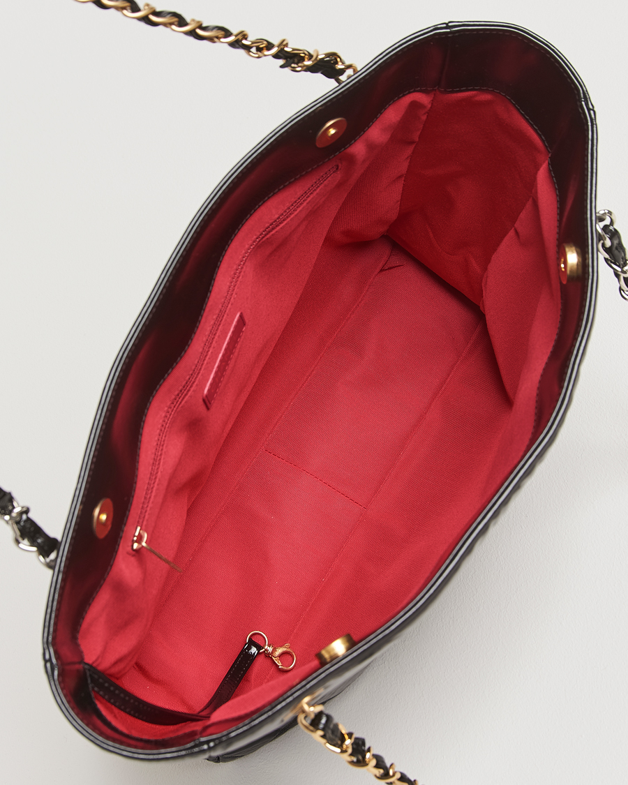 Uomini | Chanel Pre-Owned Chain Tote Bag Black | Chanel Pre-Owned | Chain Tote Bag Black