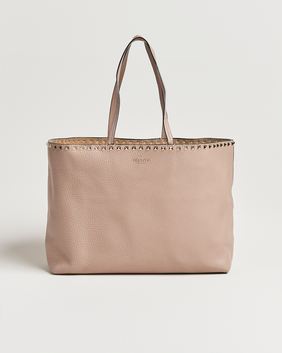 Uomini | Valentino Pre-Owned Medium Rockstud Tote Bag Poudre | Valentino Pre-Owned | Medium Rockstud Tote Bag Poudre