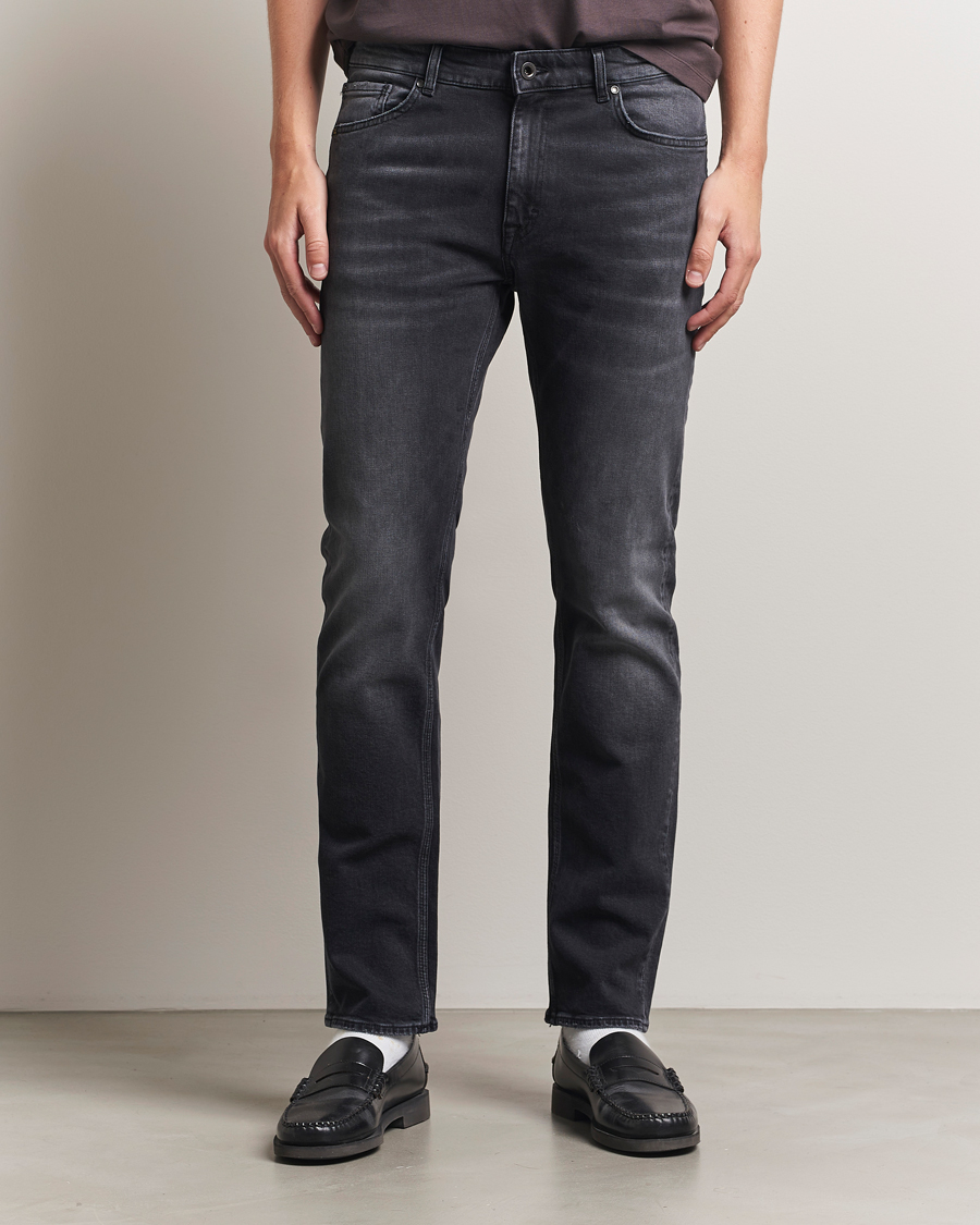 Uomini | Pantaloni | Tiger of Sweden | Des Jeans Washed Black