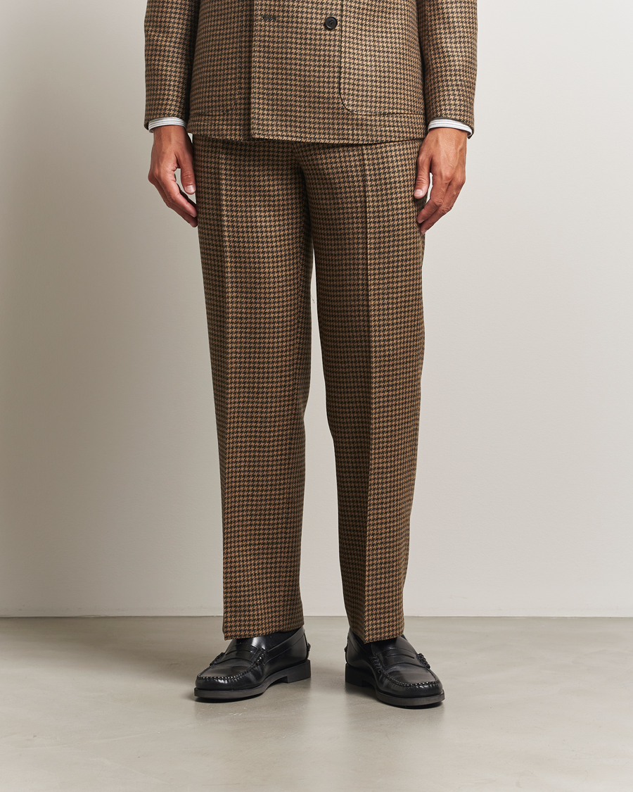 Uomini | Pantaloni | Tiger of Sweden | Todne Swedish Wool Dogtooth Trousers Brown Olive