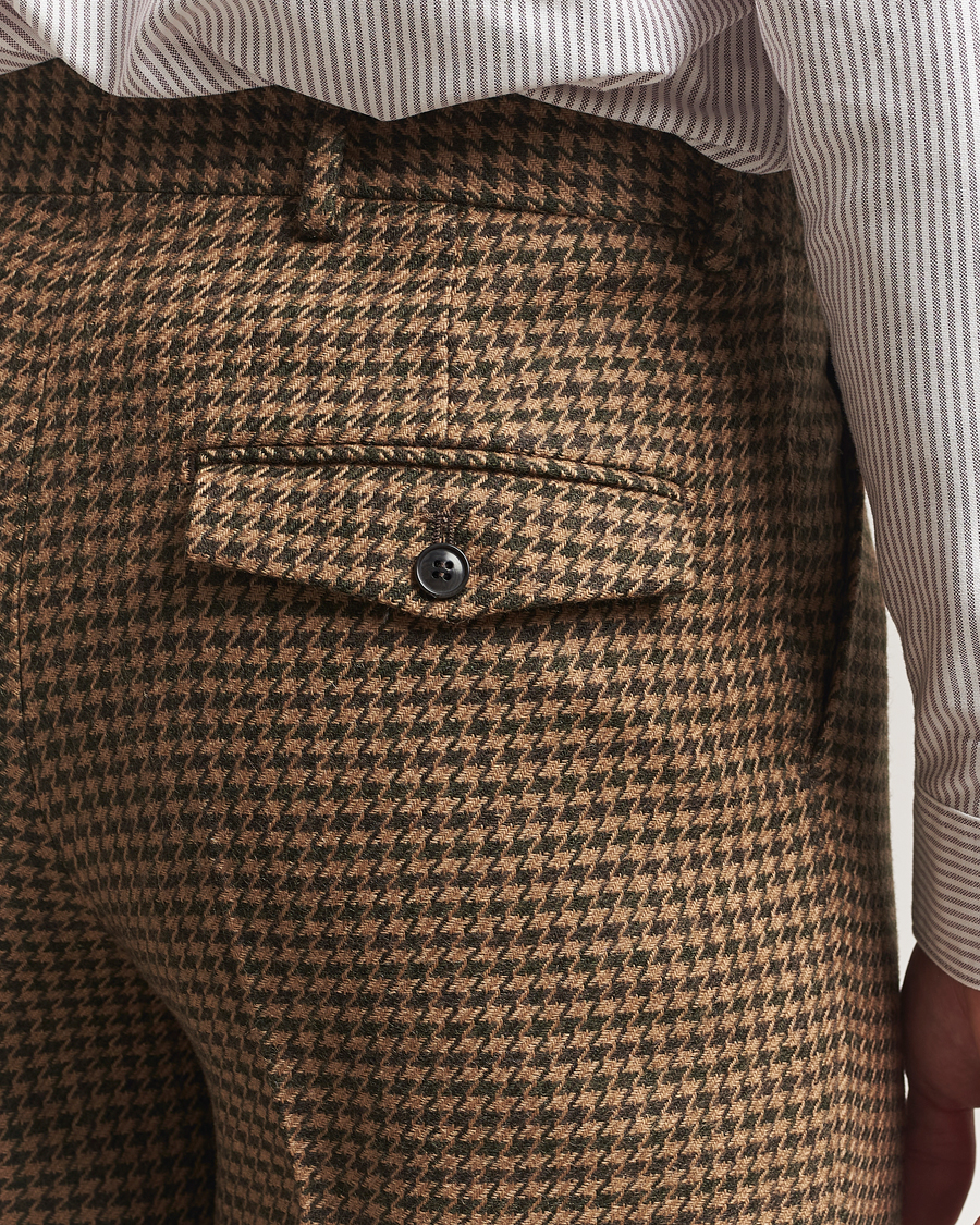 Uomini | Pantaloni | Tiger of Sweden | Todne Swedish Wool Dogtooth Trousers Brown Olive