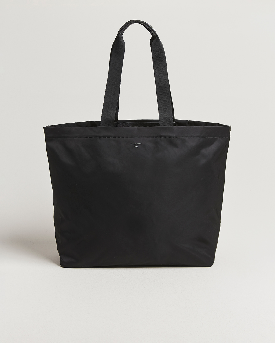 Uomini | Borse | Tiger of Sweden | Pera Nylon Tote Bag Black