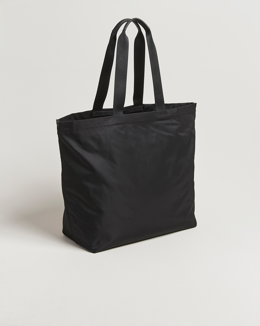 Uomini | Borse | Tiger of Sweden | Pera Nylon Tote Bag Black