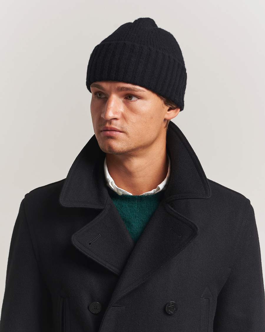 Uomini | Berretti | Robert Mackie | Rona Ribbed Shaggy Lambswool Beanie Black