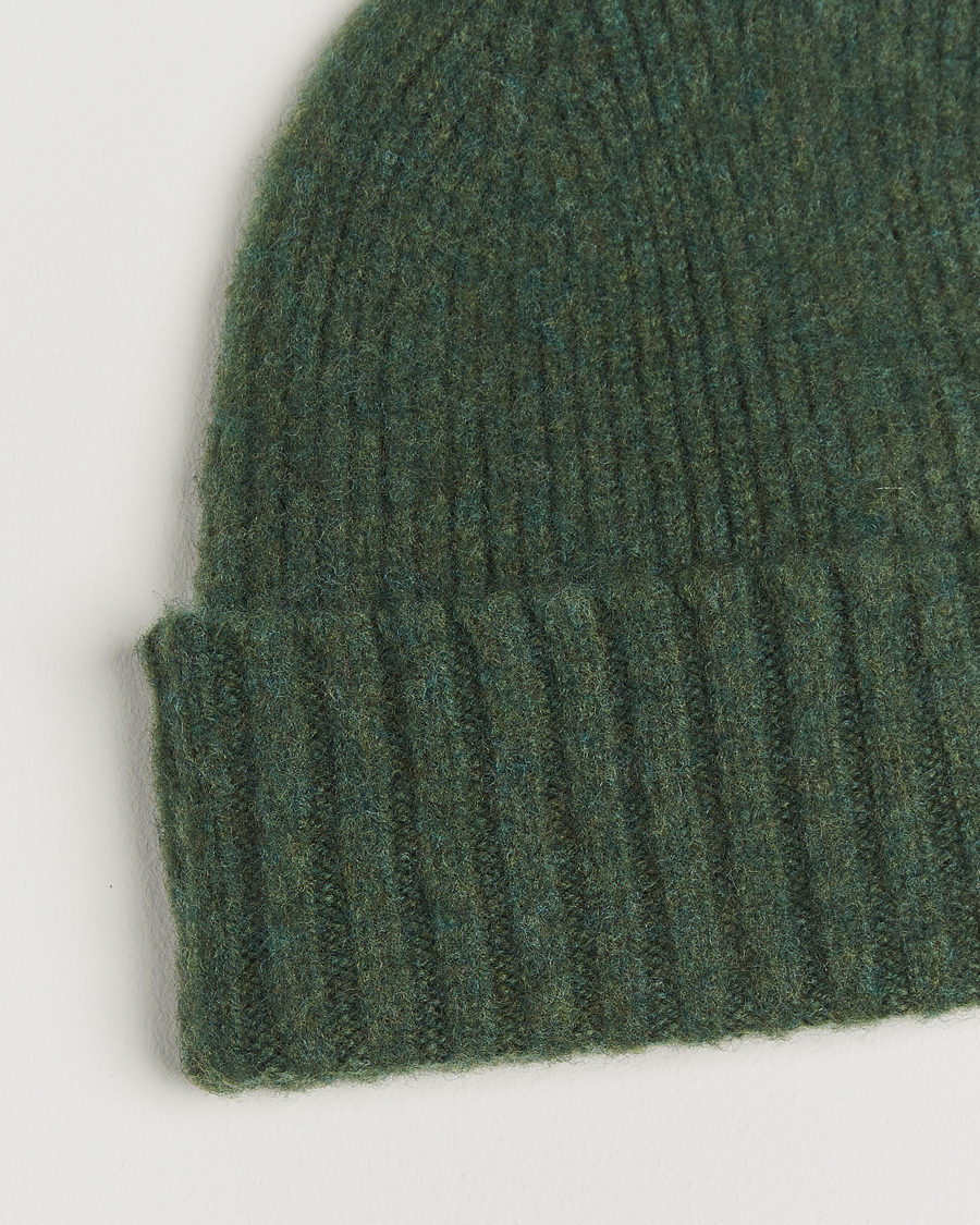 Uomini | Berretti | Robert Mackie | Rona Ribbed Shaggy Lambswool Beanie Green