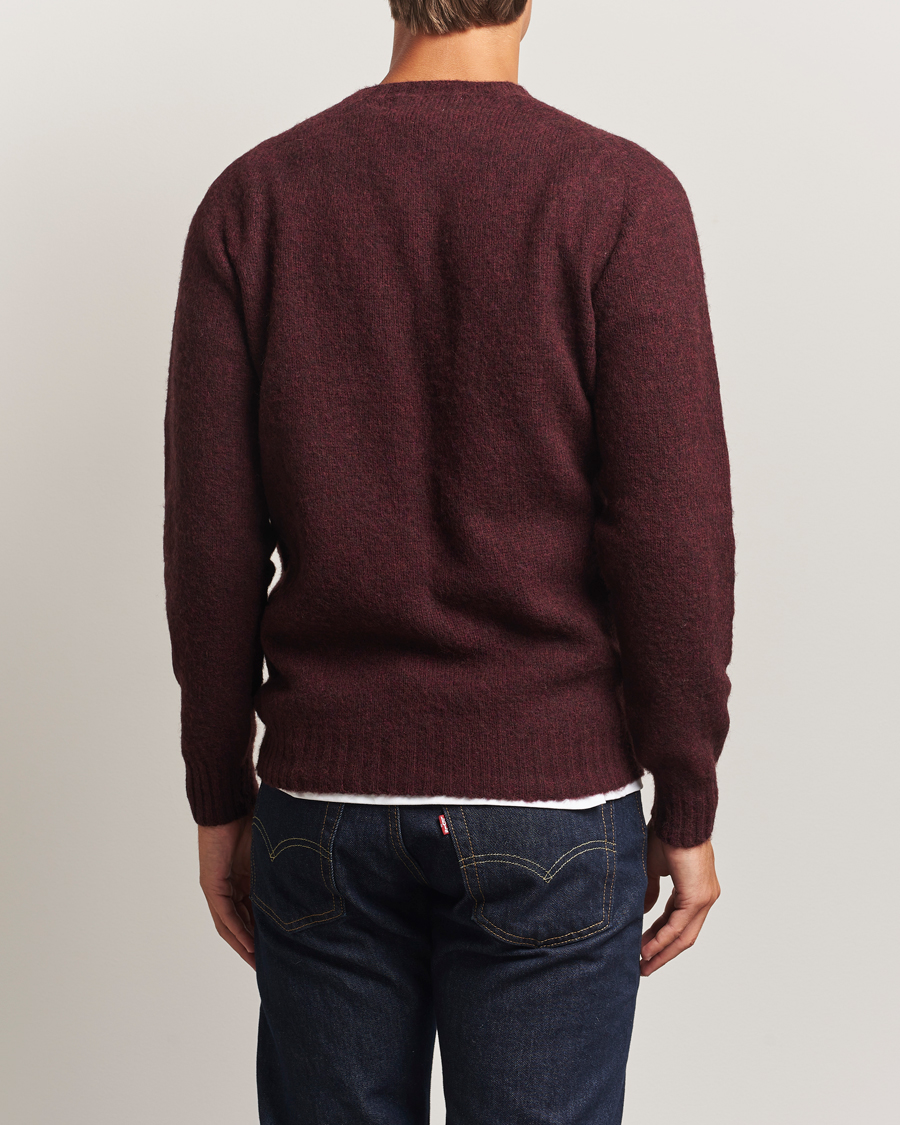 Uomini | Maglieria | Harley Of Scotland | Brushed Supersoft Lambswool Crewneck Beetroot