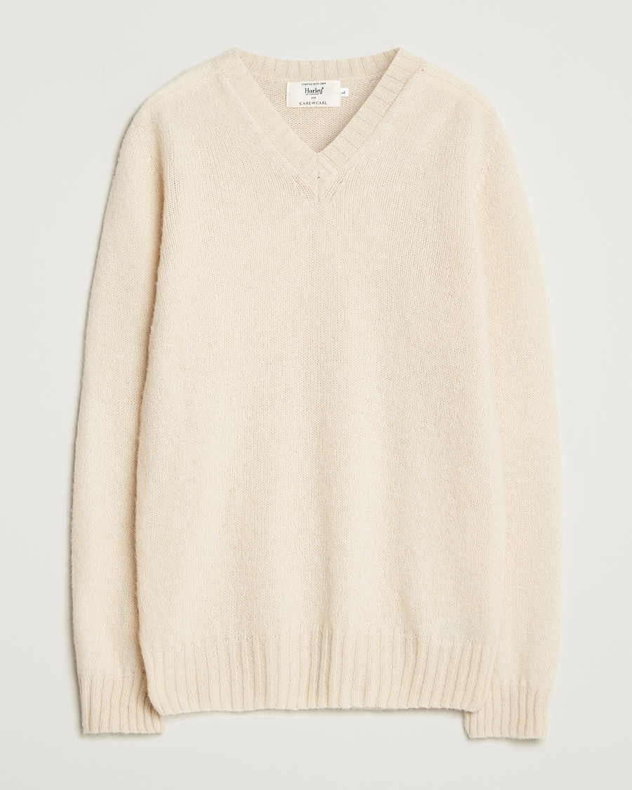 Uomini | Maglieria | Harley Of Scotland for Care of Carl | Harley Of Scotland Brushed Supersoft Lambswool V-Neck Vanilla