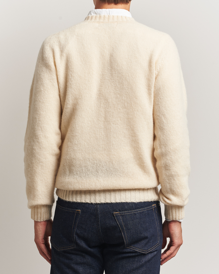 Uomini | Maglieria | Harley Of Scotland for Care of Carl | Harley Of Scotland Brushed Supersoft Lambswool V-Neck Vanilla
