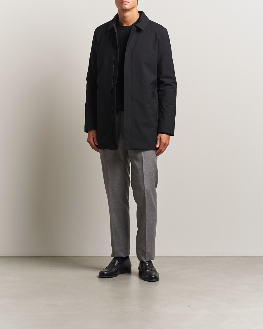 Uomini | Giacche | UBR | Regulator Coat Savile Black Wool