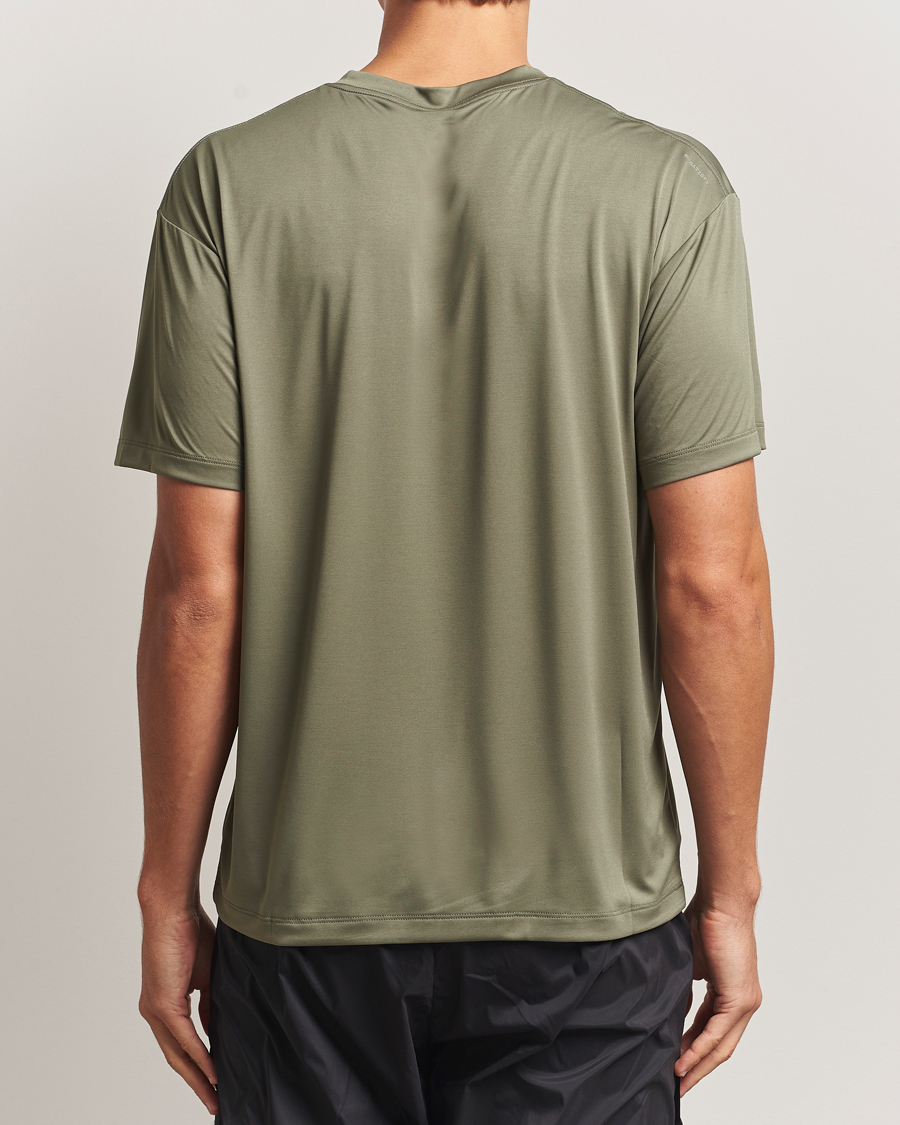 Uomini | T-shirt | Satisfy | AuraLite T-Shirt Dusty Olive