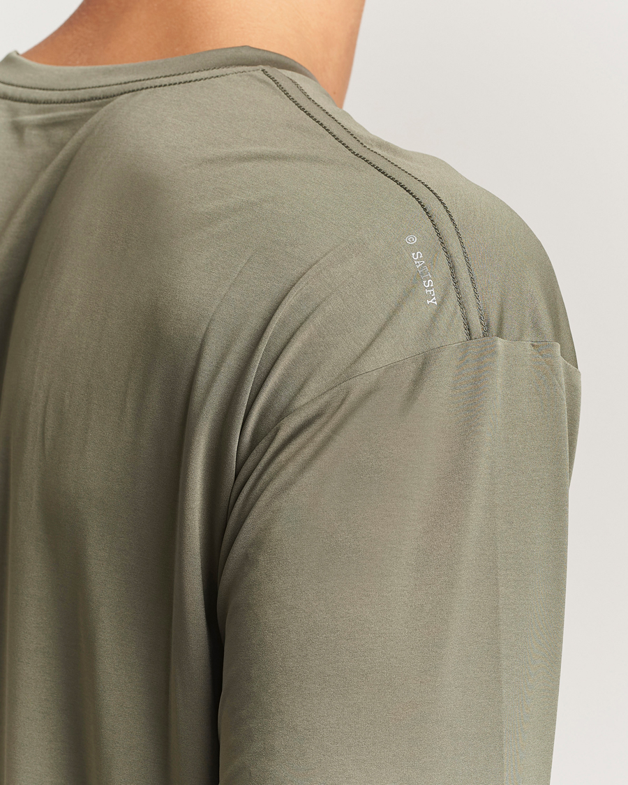 Uomini | T-shirt | Satisfy | AuraLite Long Sleeve T-Shirt Dusty Olive