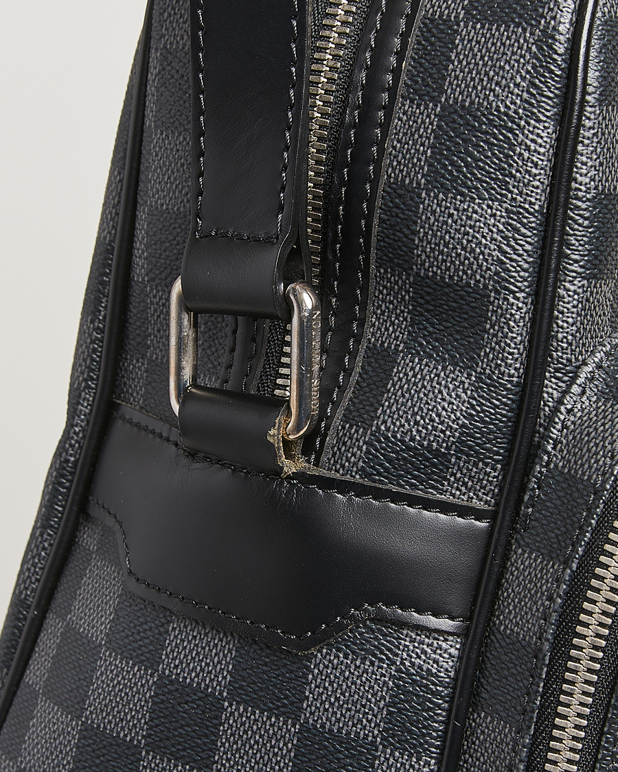 Uomini | Pre-Owned & Vintage Bags | Louis Vuitton Pre-Owned | Leoh Shoulder Bag Damier Graphite