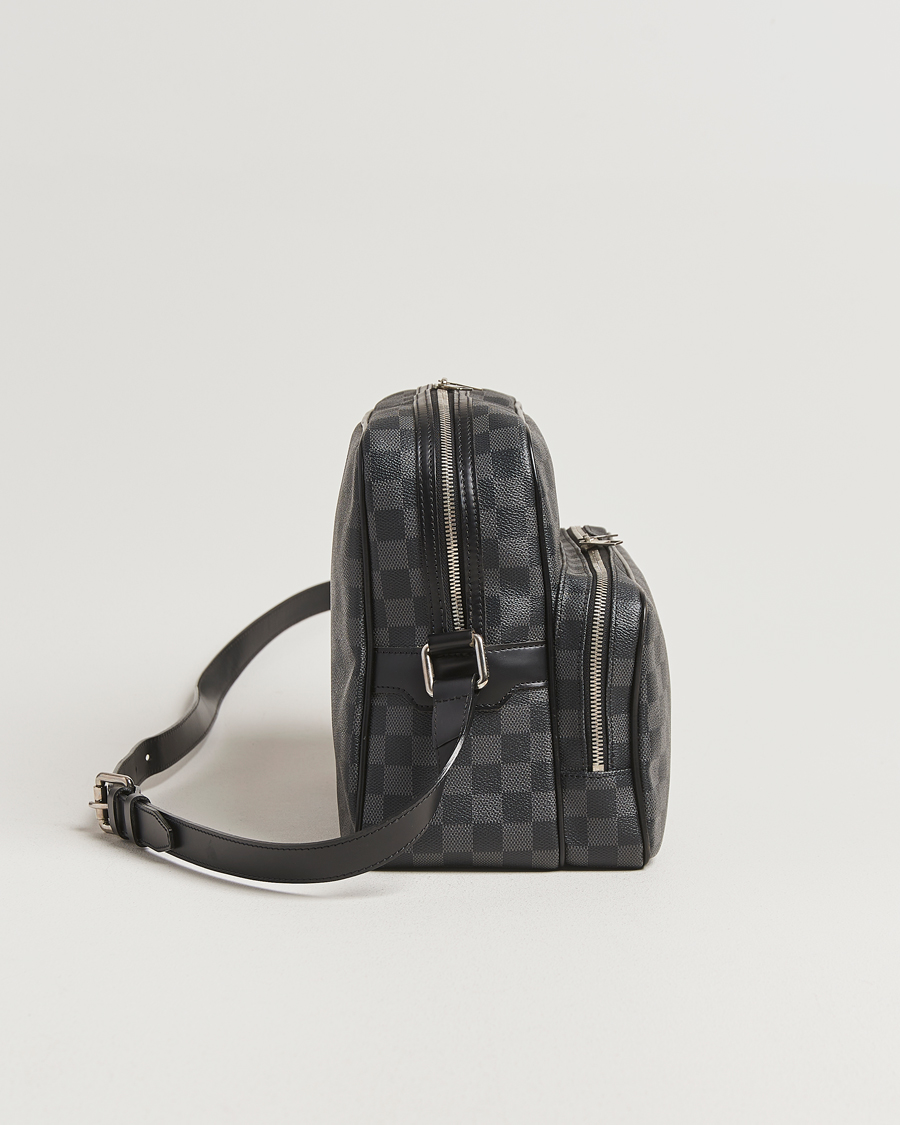 Uomini | Pre-Owned & Vintage Bags | Louis Vuitton Pre-Owned | Leoh Shoulder Bag Damier Graphite