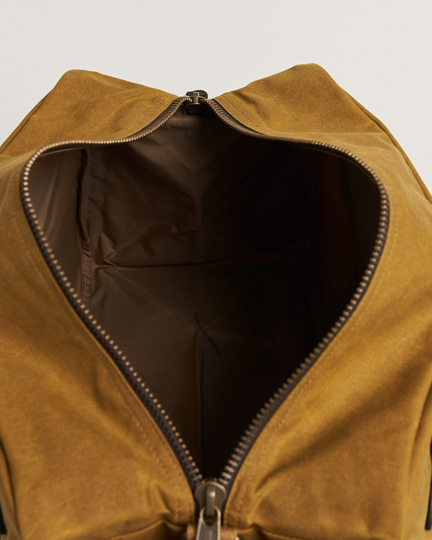 Uomini | Borse | Filson | Tin Cloth Small Duffle Tan