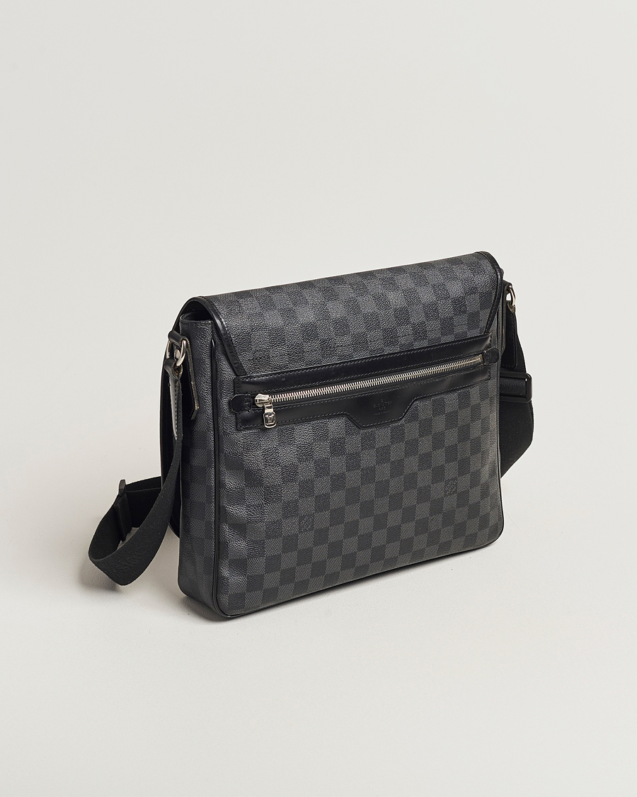 Uomini | Louis Vuitton Pre-Owned Daniel MM Shoulder Bag Damier Graphite | Louis Vuitton Pre-Owned | Daniel MM Shoulder Bag Damier Graphite