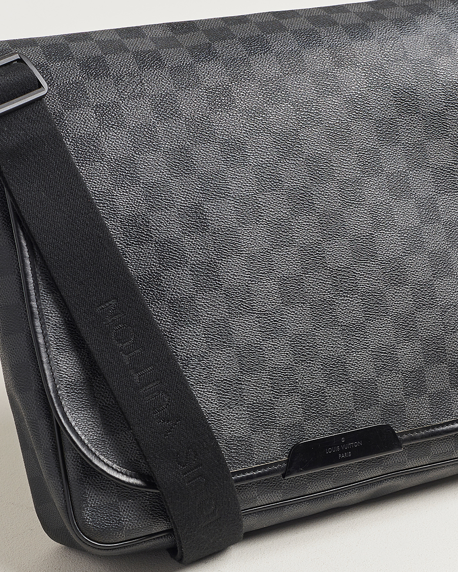 Uomini | Louis Vuitton Pre-Owned Daniel MM Shoulder Bag Damier Graphite | Louis Vuitton Pre-Owned | Daniel MM Shoulder Bag Damier Graphite
