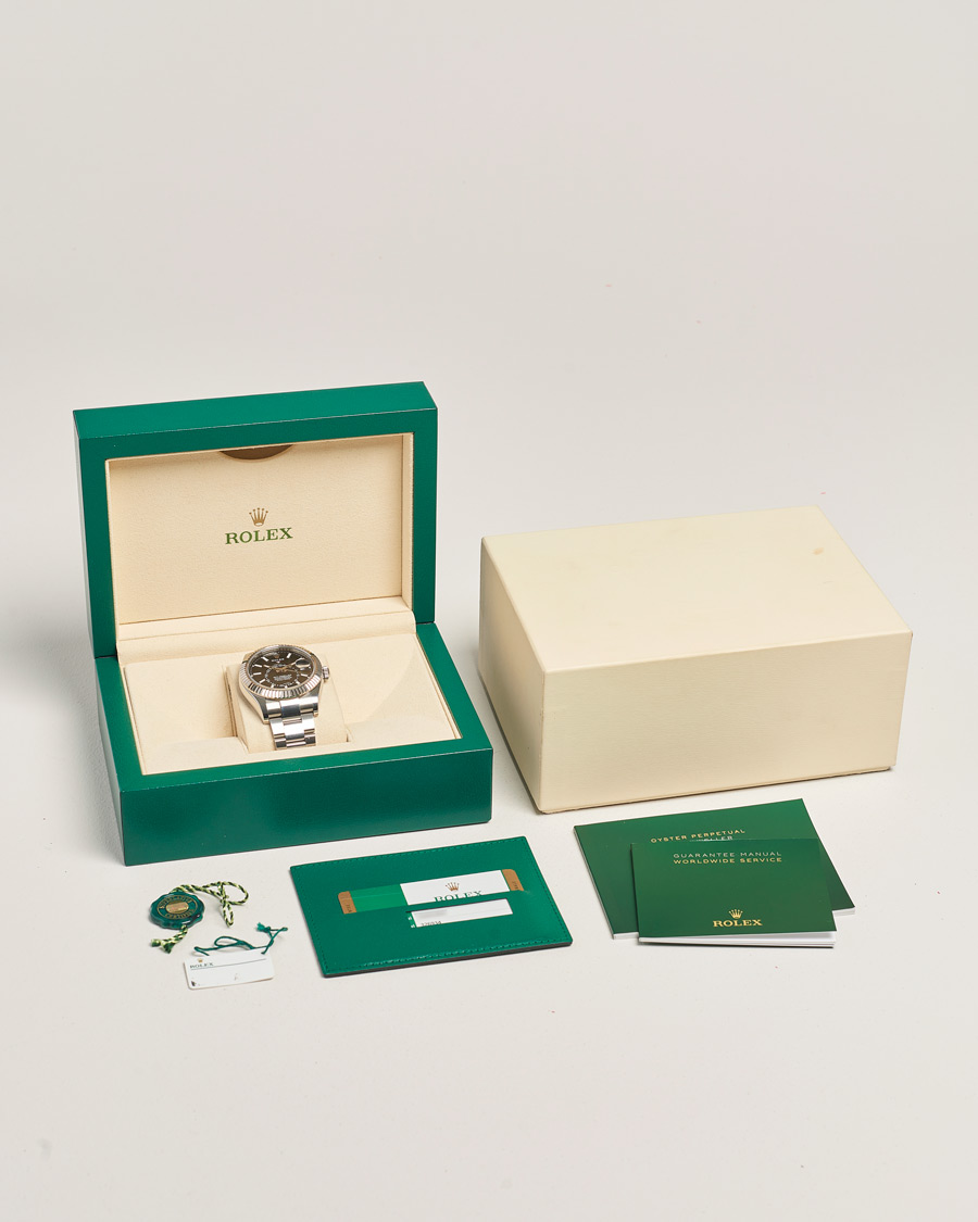 Uomini | Rolex Pre-Owned Sky Dweller  | Rolex Pre-Owned | Sky Dweller 